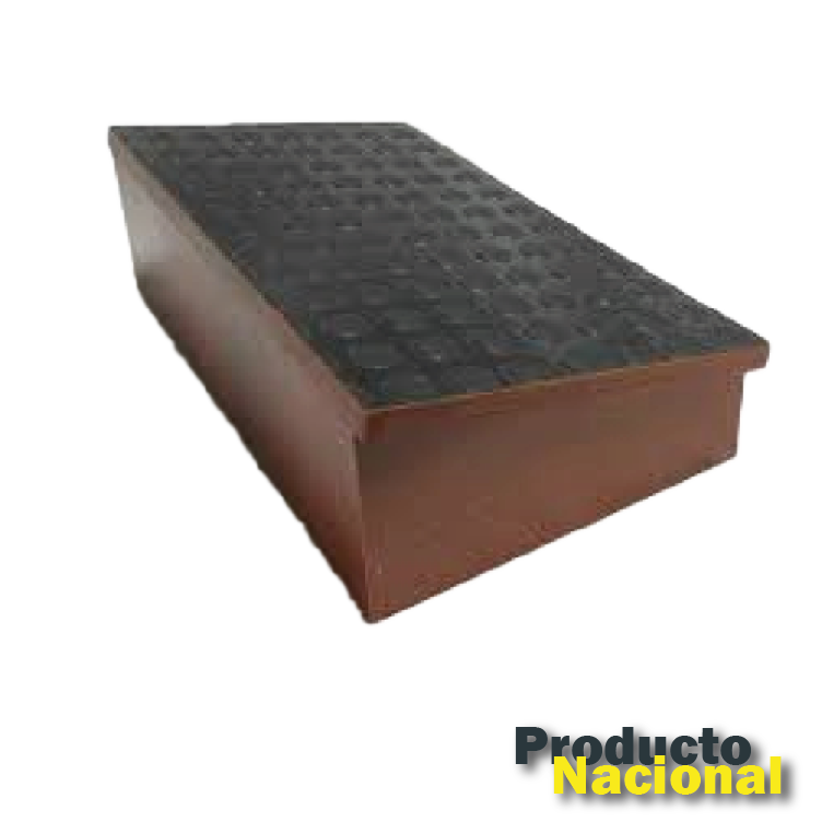 DESCANSA PIES EN MADERA